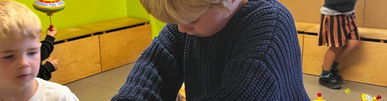 K2 Fruit persen in de klas!